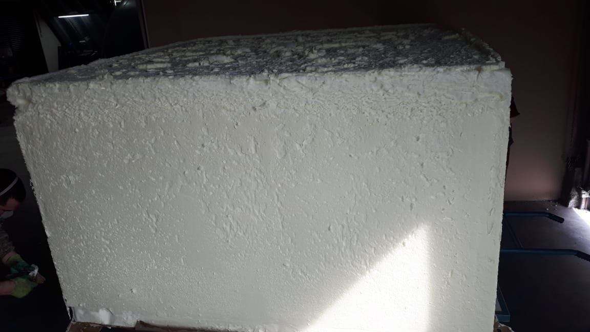 Машина для производства губки из пенополиуретана. Полностью автоматическая непрерывная горизонтальная машина для вспенивания полиуретана.