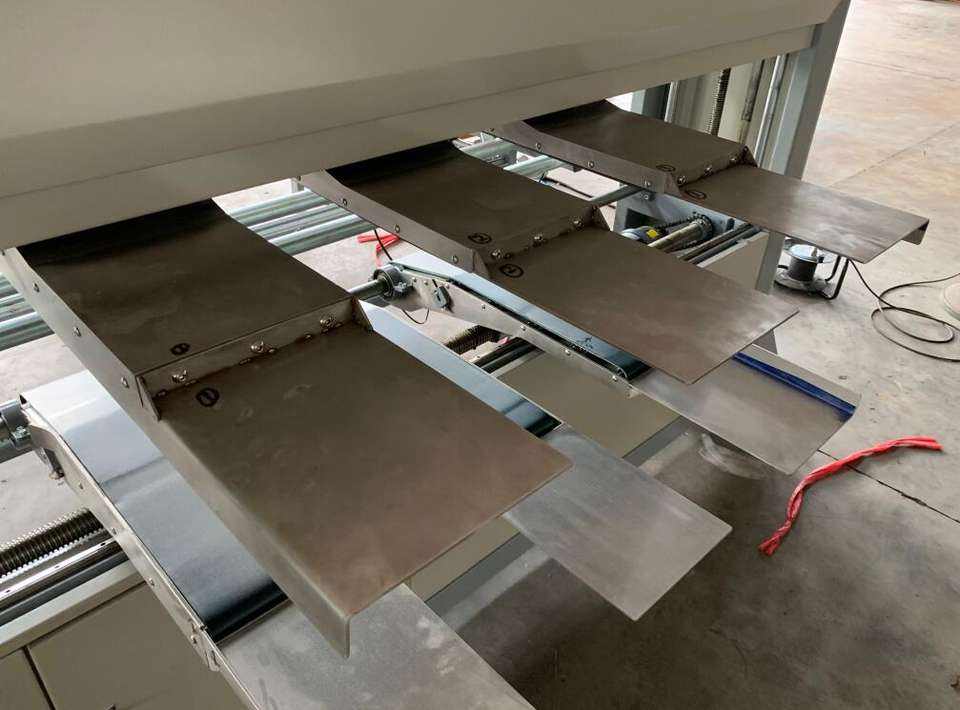 Прямое заводское производство, стабильная производительность, простота в эксплуатации, машина с тканевым чехлом